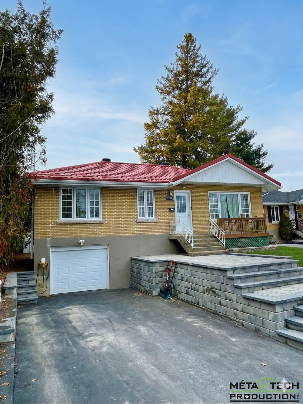 Metal-roofing-projects-2026-March-SaintSauveur-Quebec Toiture métallique résidentielle à Saint-Sauveur | Installation de toiture métallique durable et élégante